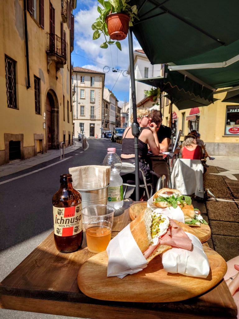 Lunch at Panino del Laghetto in Milan